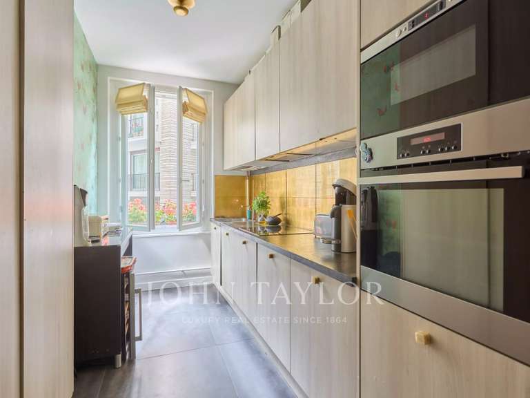 Appartement Paris 16e - 2 chambres - 125m²