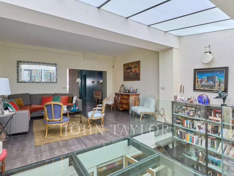 Appartement Paris 16e - 2 chambres - 125m²