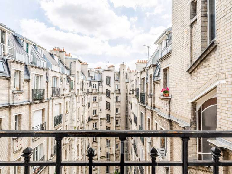 Appartement Paris 16e - 2 chambres - 67m²
