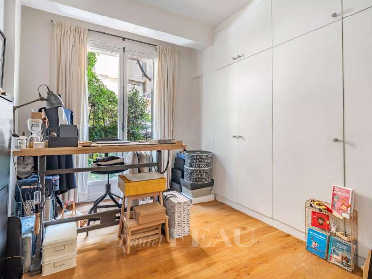 Appartement Paris 16e - 3 chambres - 116m²
