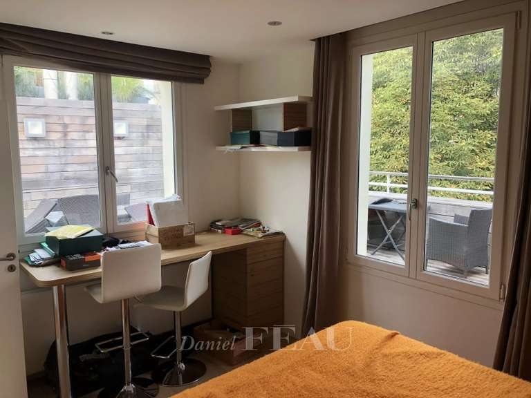 Appartement Paris 16e - 1 chambre - 113m²