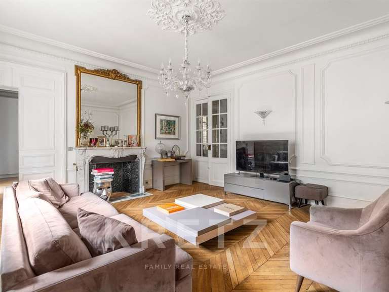 Appartement Paris 16e - 3 chambres - 145m²