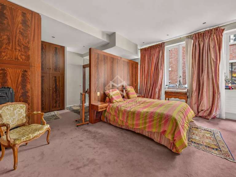 Appartement Paris 16e - 6 chambres - 367m²