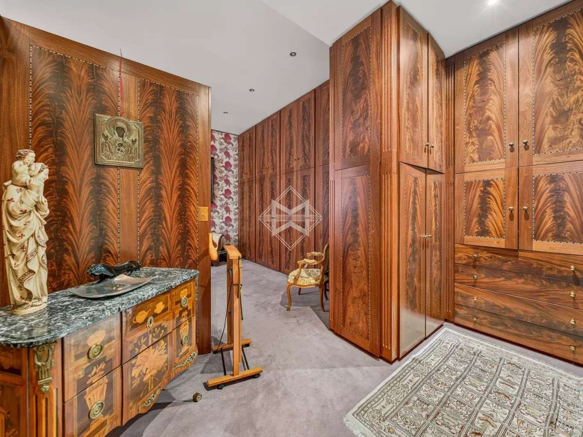 Apartment Paris 16e