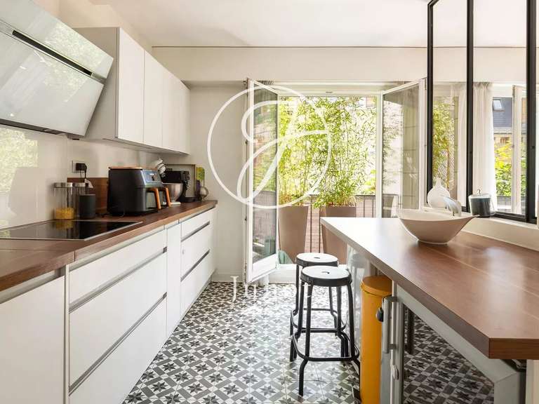 Appartement Paris 16e - 3 chambres - 105m²