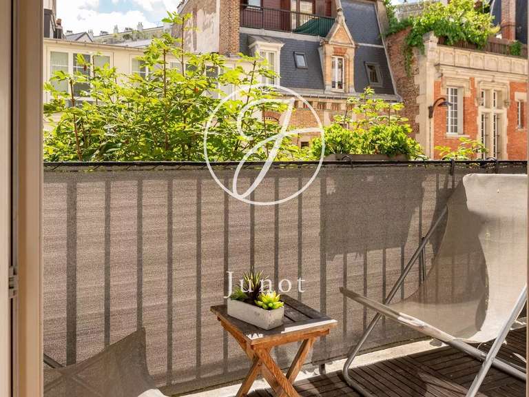 Appartement Paris 16e - 3 chambres - 105m²