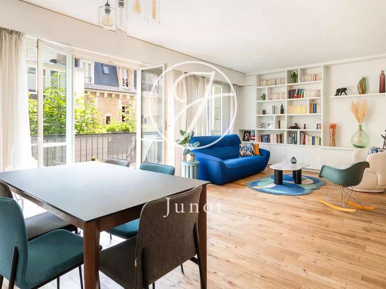 Appartement Paris 16e - 3 chambres - 105m²