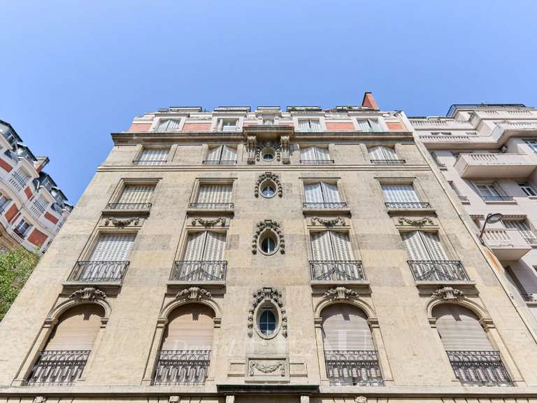Appartement Paris 16e - 2 chambres - 92m²