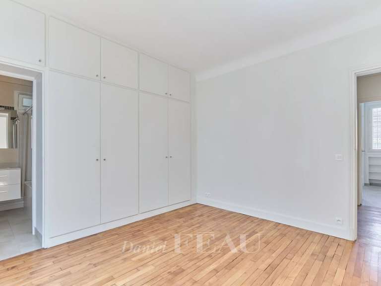 Appartement Paris 16e - 2 chambres - 92m²