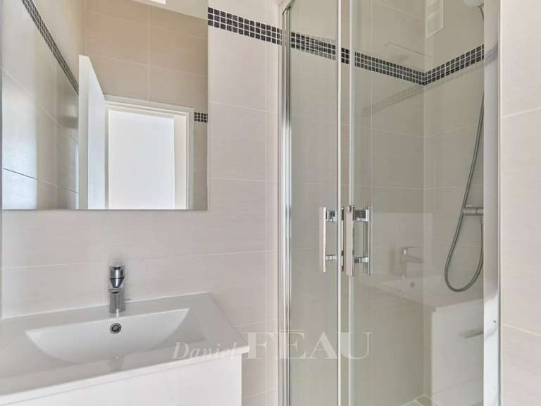 Appartement Paris 16e - 2 chambres - 92m²