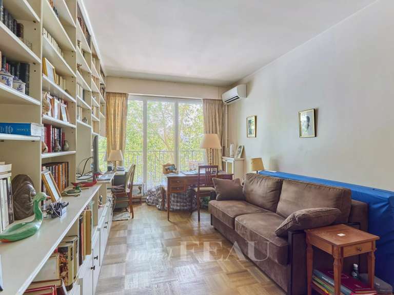 Appartement Paris 16e - 2 chambres - 103m²