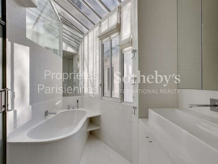 Appartement Paris 16e - 1 chambre - 113m²