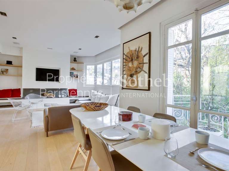 Appartement Paris 16e - 1 chambre - 113m²