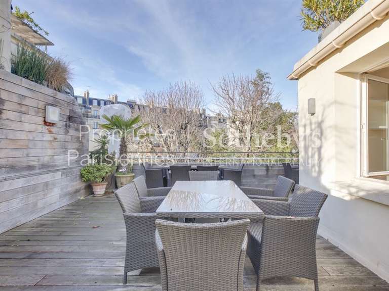 Appartement Paris 16e - 1 chambre - 113m²