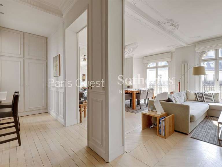Appartement Paris 16e - 3 chambres - 130m²