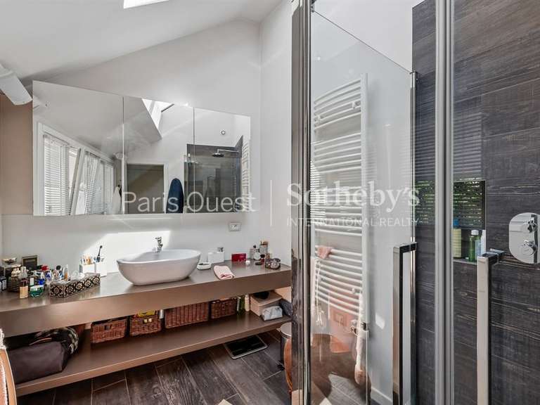 Appartement Paris 16e - 3 chambres - 177m²
