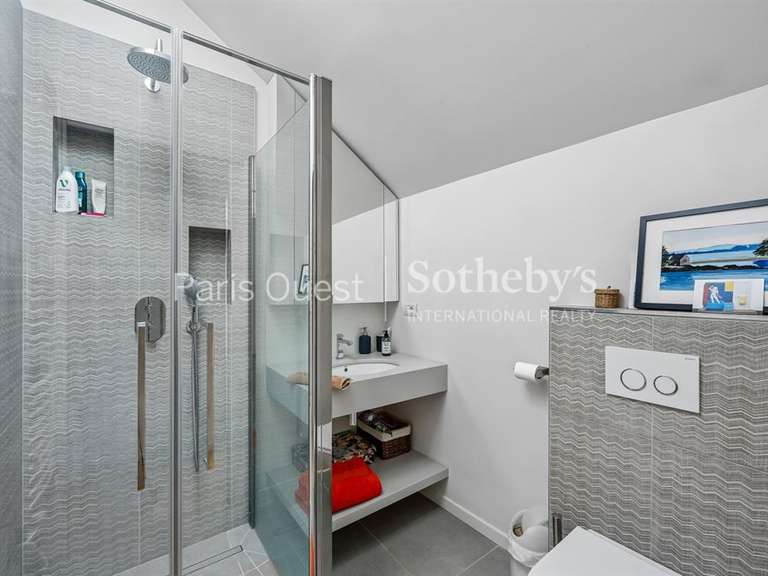 Appartement Paris 16e - 3 chambres - 177m²