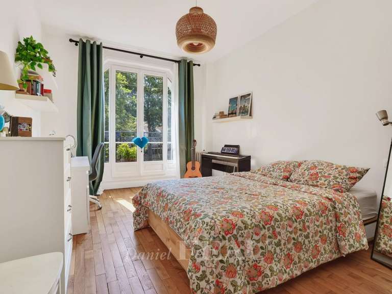 Appartement Paris 16e - 2 chambres - 140m²