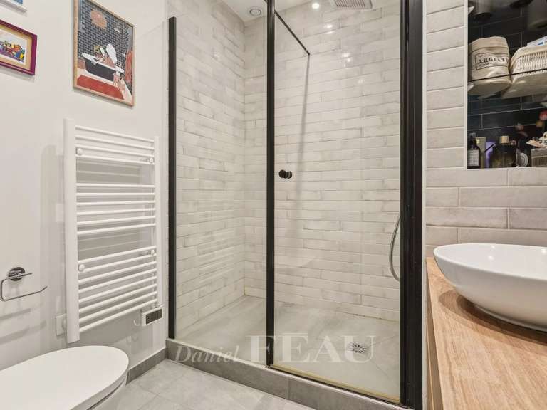 Appartement Paris 16e - 2 chambres - 140m²