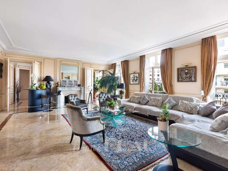 Appartement Paris 16e - 4 chambres - 252m²