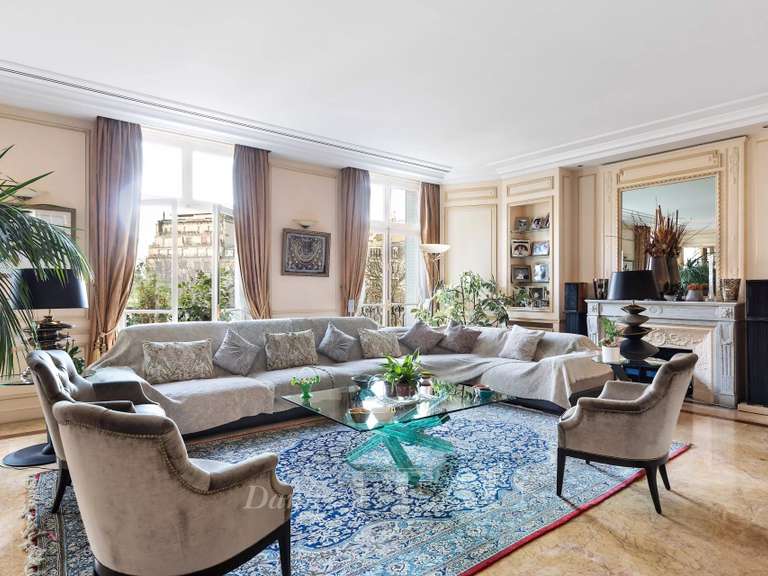 Appartement Paris 16e - 4 chambres - 252m²