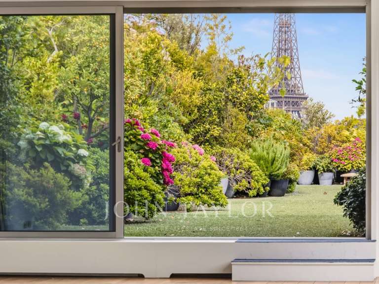 Appartement Paris 16e - 3 chambres - 170m²