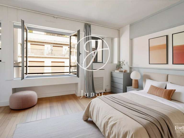 Appartement Paris 16e - 4 chambres - 294m²