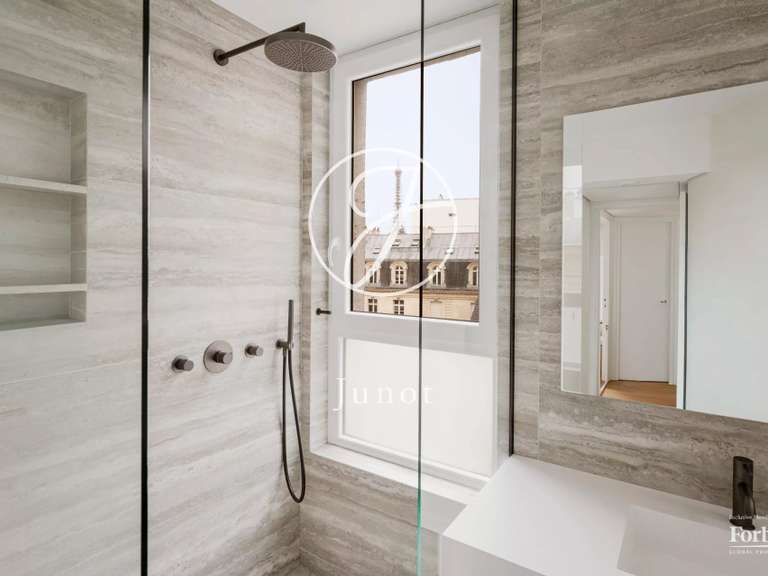 Appartement Paris 16e - 5 chambres - 167m²