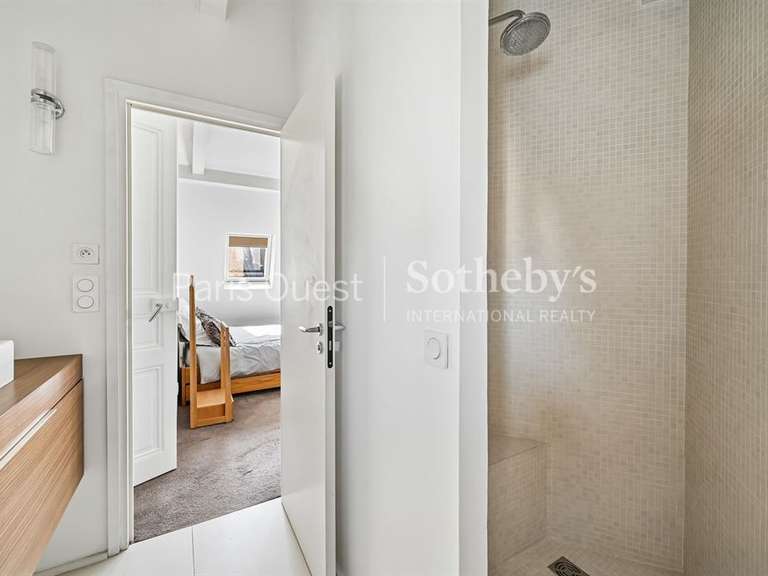 Appartement Paris 16e - 3 chambres - 180m²