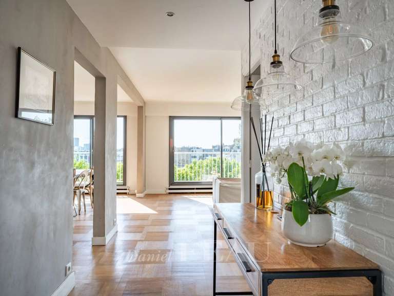Appartement Paris 16e - 3 chambres - 121m²
