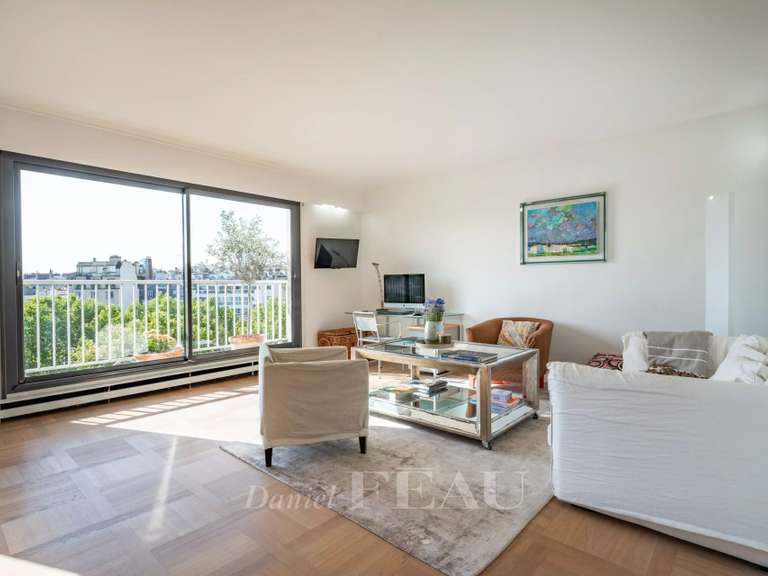 Appartement Paris 16e - 3 chambres - 121m²