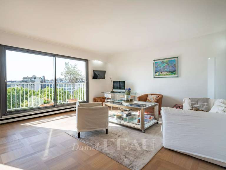 Appartement Paris 16e - 3 chambres - 121m²