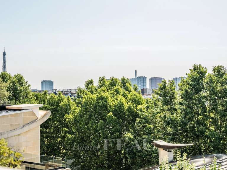 Appartement Paris 16e - 3 chambres - 121m²