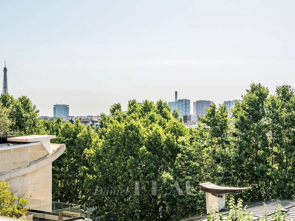 Apartment Paris 16e