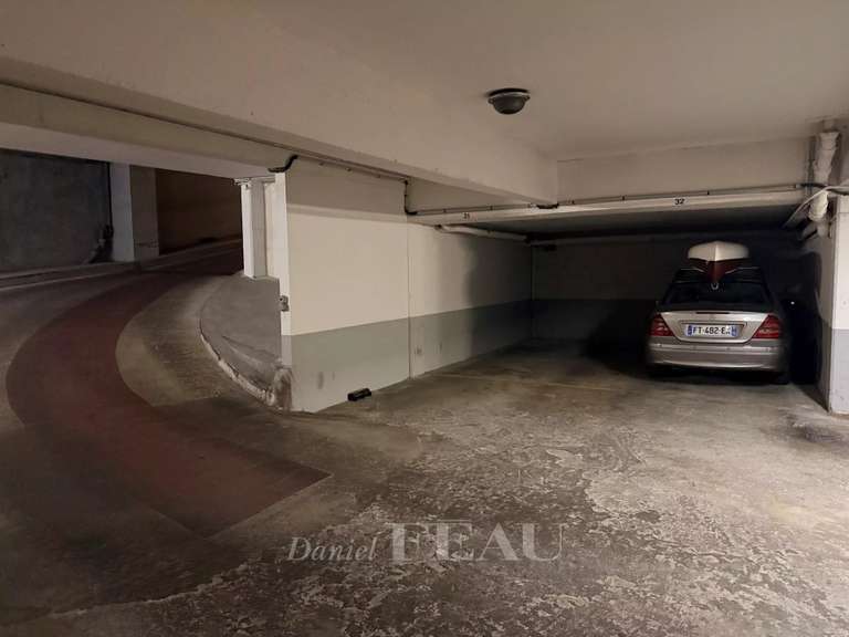 Appartement Paris 16e - 3 chambres - 121m²