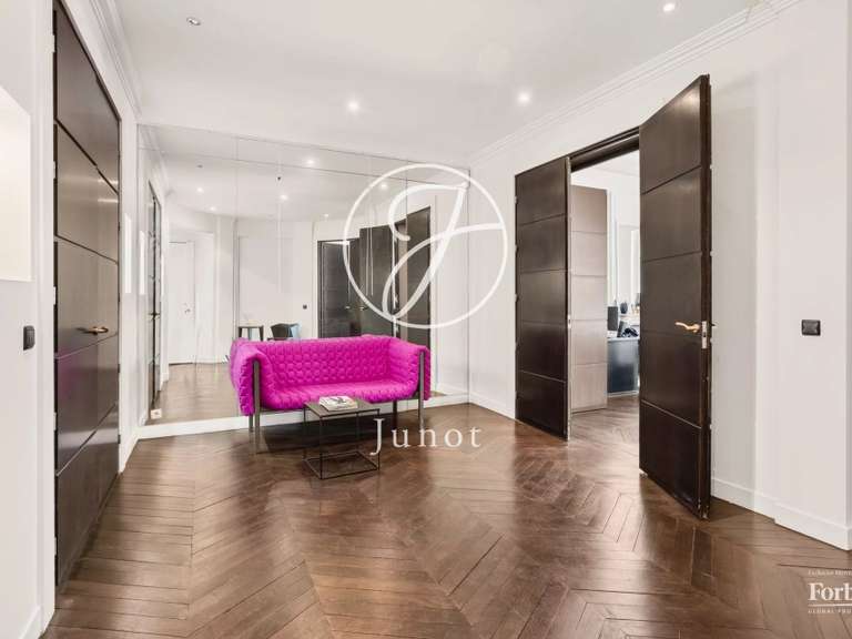 Appartement Paris 16e - 5 chambres - 374m²
