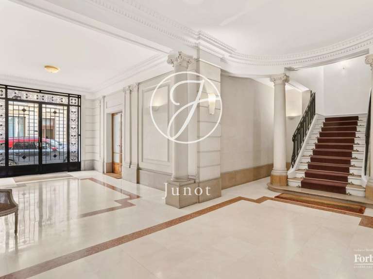 Appartement Paris 16e - 5 chambres - 374m²