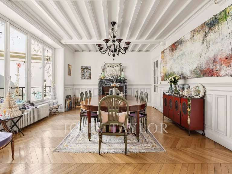 Appartement Paris 16e - 4 chambres - 212m²