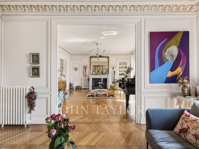Appartement Paris 16e - 4 chambres - 212m²