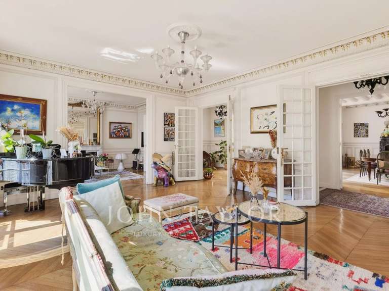 Appartement Paris 16e - 4 chambres - 212m²