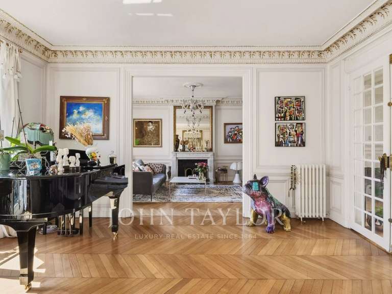 Appartement Paris 16e - 4 chambres - 212m²