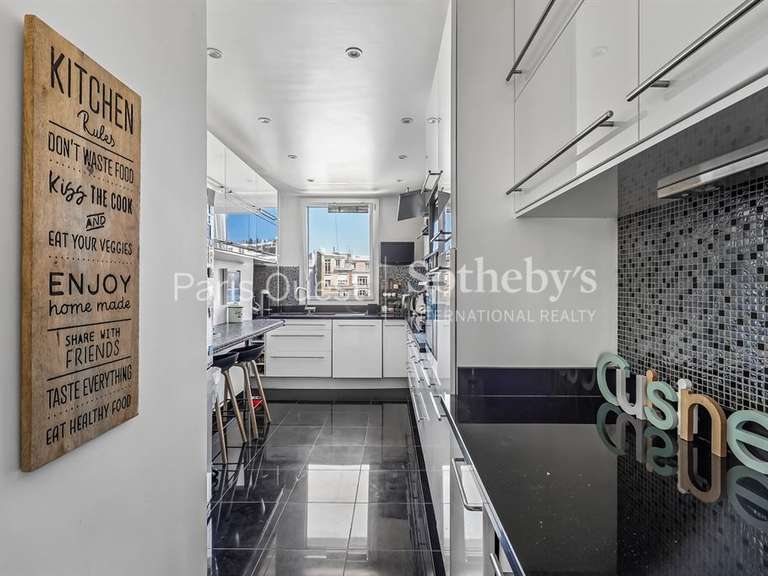 Apartment Paris 16e - 3 bedrooms - 152m²