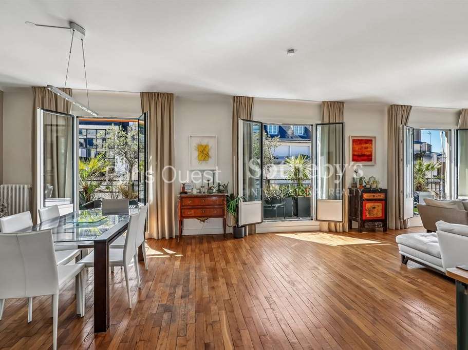 Appartement Paris 16e