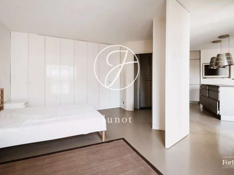 Appartement Paris 16e - 4 chambres - 195m²