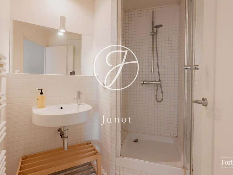 Appartement Paris 16e - 4 chambres - 195m²
