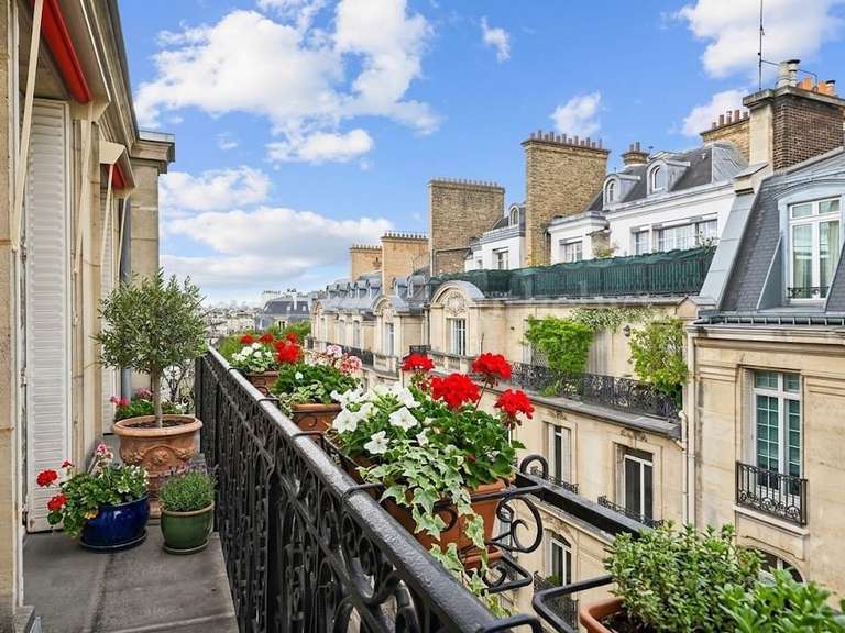 Appartement Paris 16e - 3 chambres - 137m²