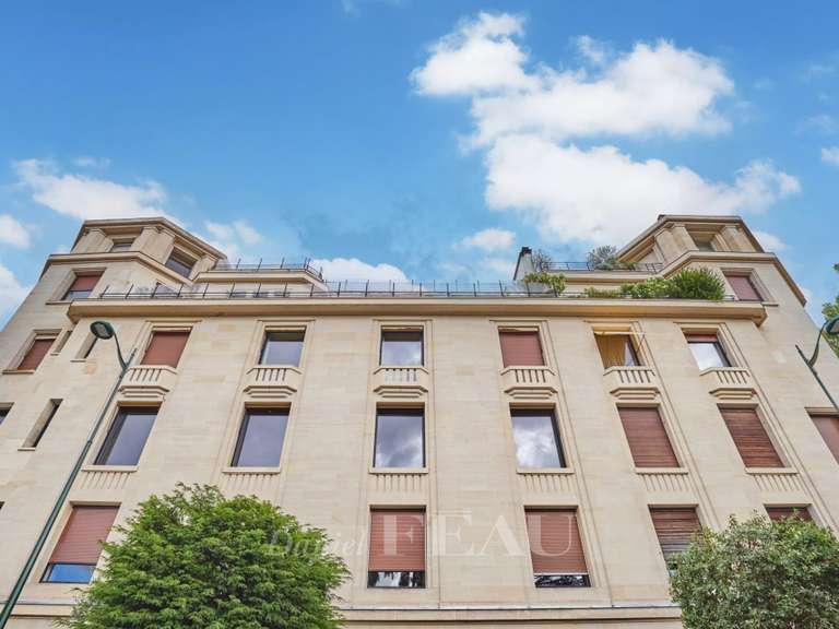 Appartement Paris 16e - 4 chambres - 291m²