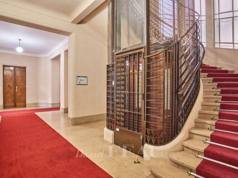Appartement Paris 16e - 4 chambres - 291m²