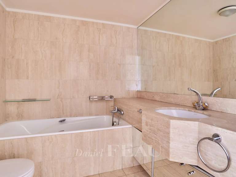 Appartement Paris 16e - 4 chambres - 291m²
