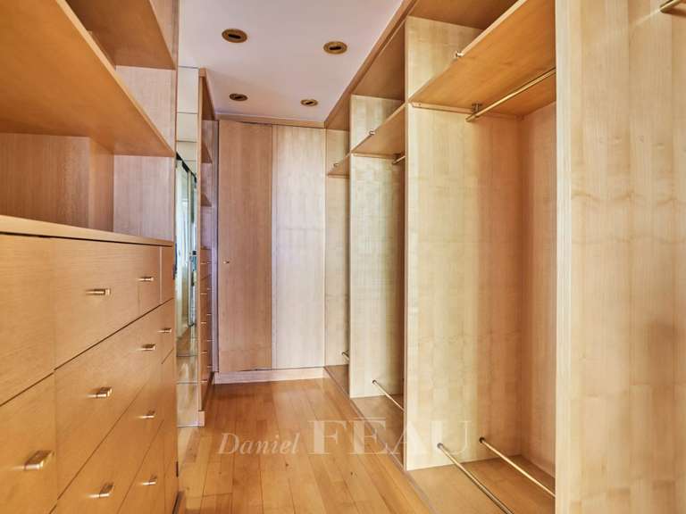 Appartement Paris 16e - 4 chambres - 291m²